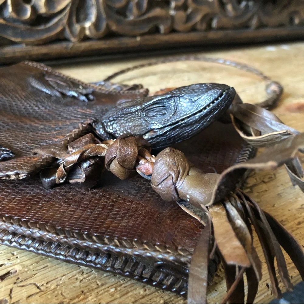 Vintage Exotic Lizard Head Feet Leather Handmade Crossbody Bag